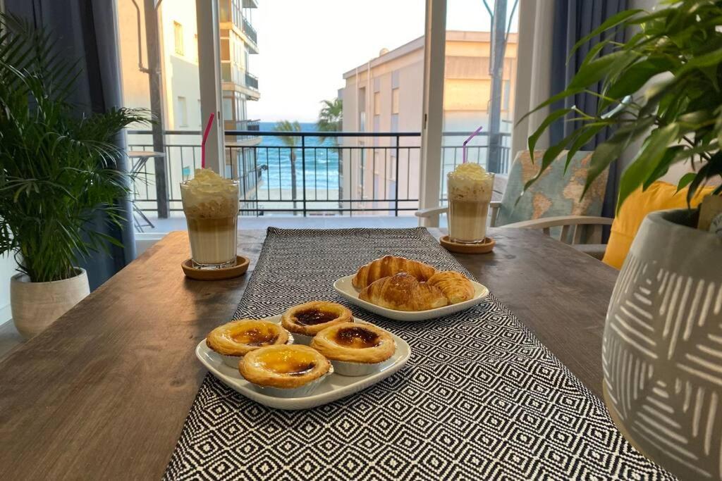 Amplio Apartamento Seaview Leilighet Salou Eksteriør bilde